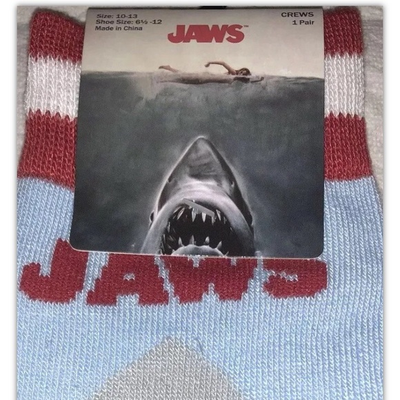Jaws Crew Socks 1 Pair Men 6.5-12 Gray Blue Red Icon Spielberg Horror Film Shark - Picture 3 of 9